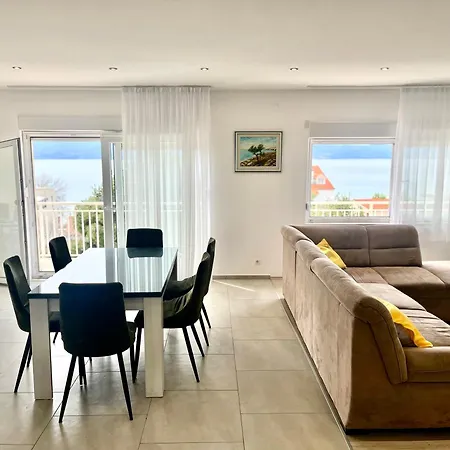 Deluxe Antonio Apartment Duce